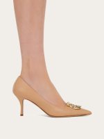 Ferragamo Maxi Gancini pump - Image 7